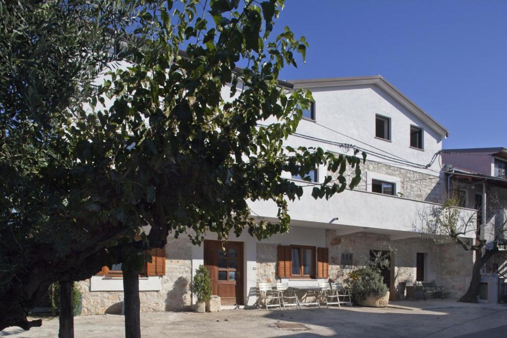 Holiday Apartment In Funtana With Balcony, Air Conditioning, Wifi, Washing Machine 4982-1 Exterior foto